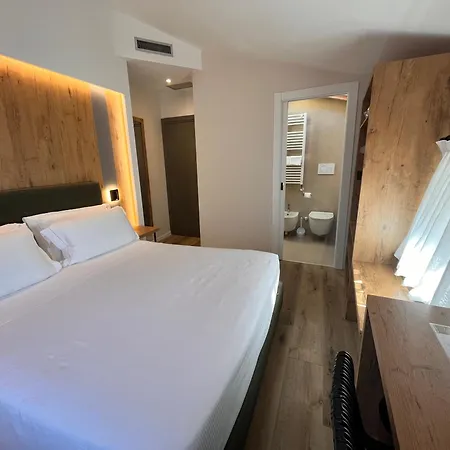 Hotel America Trient