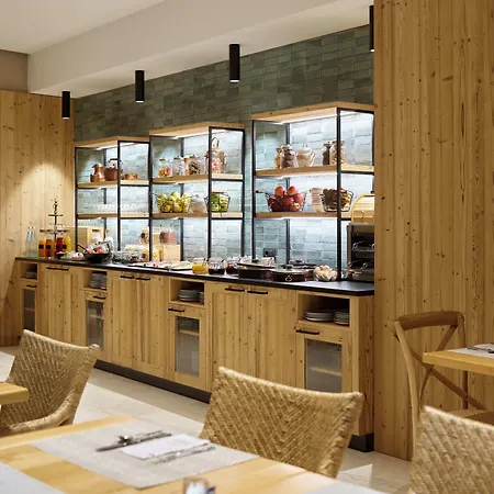 America Отель Тренто